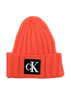 Calvin Klein Kids logo-patch knitted beanie - Orange