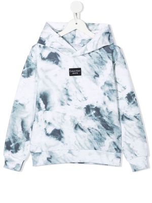 Calvin Klein Kids tie-dye logo-patch hoodie - White