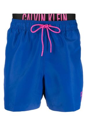 Calvin Klein layered logo-waistband swim shorts - Blue
