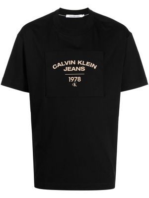 Calvin Klein logo-appliqué cotton T-shirt - Black