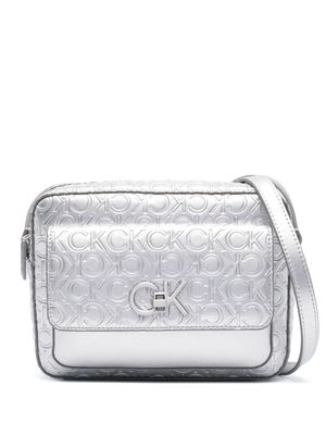 Calvin Klein logo-embossed leather shoulder bag - Silver