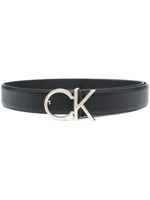 Calvin Klein logo-letter buckle leather belt - Black