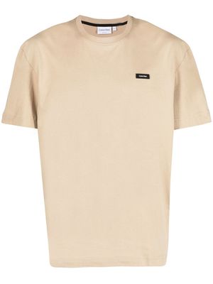 Calvin Klein logo-patch cotton T-shirt - Neutrals