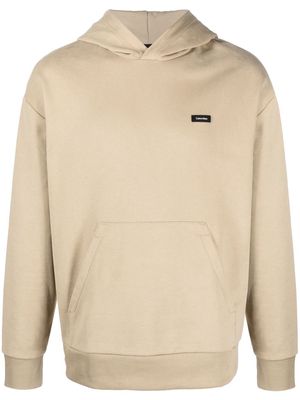 Calvin Klein logo-patch pullover hoodie - Neutrals