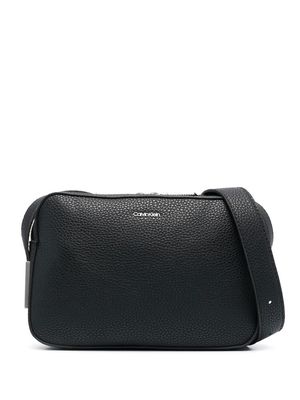 Calvin Klein logo-plaque grained satchel bag - Black