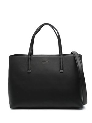 Calvin Klein Must logo-plaque shoulder bag - Black