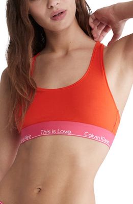 Calvin Klein This is Love Contrast Band Sports Bra in Xaq Cherry Toma