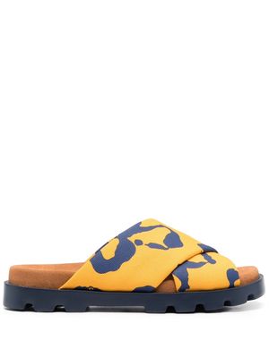 Camper Brutus crossover-strap sandals - Yellow