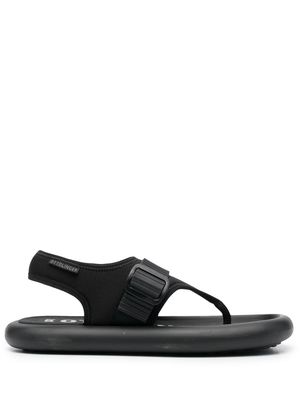 Camper buckle-fastening recycled sandals - Black