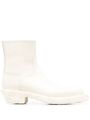CamperLab Venga leather ankle boots - White