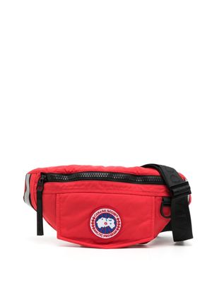 Canada Goose emblem-patch belt bag - Red