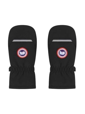 Canada Goose Kids Arctic logo-patch down mittens - Black