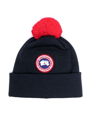 Canada Goose Kids logo-patch pompom beanie - Blue