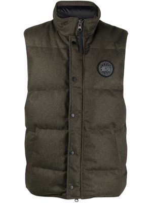 Canada Goose logo-patch padded gilet - Green