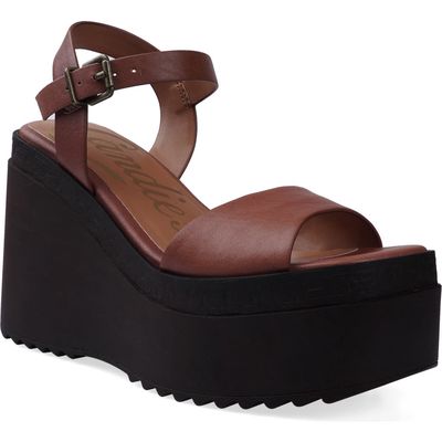 Candie's Daryna Platform Wedge Sandal in Cognac 