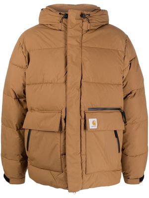 Carhartt WIP logo-patch puffer jacket - Brown