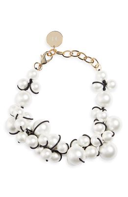 Carolina Herrera Contessa Imitation Pearl Cluster Collar Necklace in Pearl/Gold 917