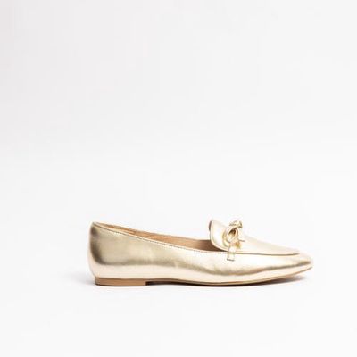 Cecelia New York Elizabeth Bow Embellished Loafer in Softgold 