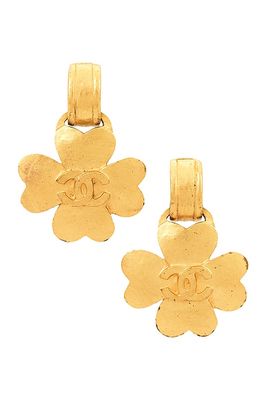 Chanel Coco Mark Clover Earrings in Metallic Gold