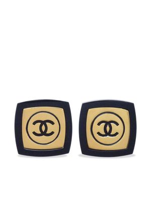 CHANEL Pre-Owned 1954-1970 CC logo square clip-on earrings - Black