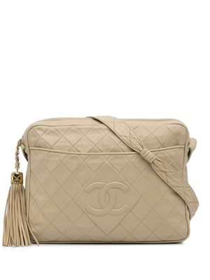 CHANEL Pre-Owned 1989-1991 CC diamond-quilted camera bag - Neutrals