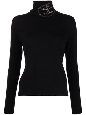 Chanel Pre-Owned 2004 intarsia-logo high-neck jumper - Black