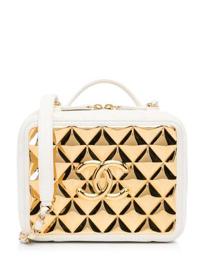 CHANEL Pre-Owned 2021-2023 CC gold-plated vanity bag - White