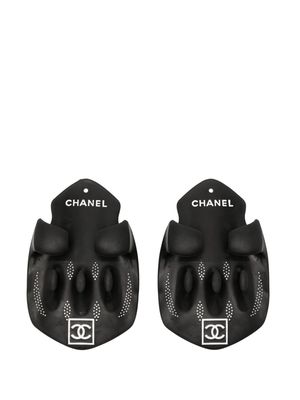 CHANEL Pre-Owned CC logo swimming fins - Black