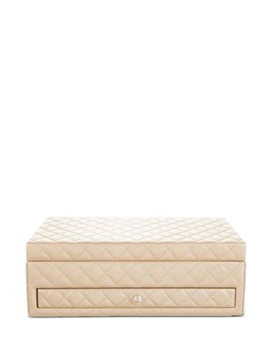 CHANEL Pre-Owned diamond-quilted jewellery box - Neutrals