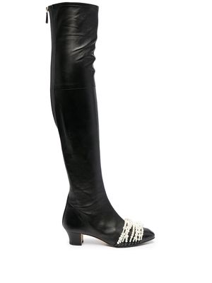 Chanel Pre-Owned embellished faux-pearl boots - Black