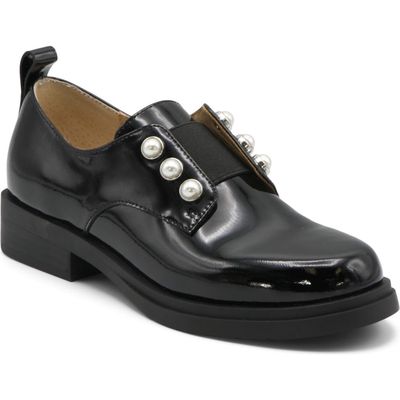 Charles David Gent Imitation Pearl Studded Derby in Black 