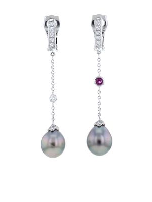 Chaumet pre-owned 18kt white gold pearl and diamond drop earrings - Silver