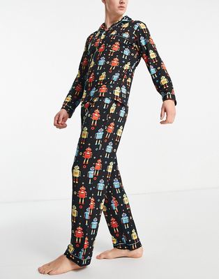 Chelsea Peers button down pajamas in robot print-Black