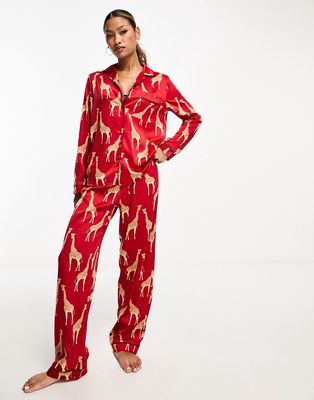 Chelsea Peers Christmas satin giraffe print long sleeve top and pants pajama set in red