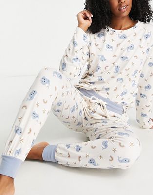 Chelsea Peers long pajama set in stone and light blue whale print-Green