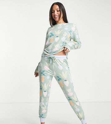 Chelsea Peers Tall poly long sleeve top and sweatpants pajama set in sage plant print-Green