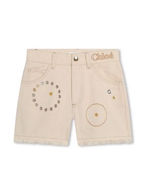 Chloé Kids eyelet-detail cotton denim shorts - Neutrals