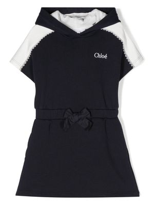 Chloé Kids logo-embroidered hooded dress - Blue