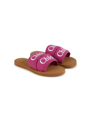 Chloé Kids logo-strap slip-on sandals - Pink