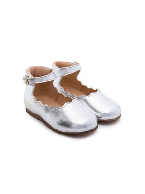 Chloé Kids metallic buckled ballerina shoes - Silver