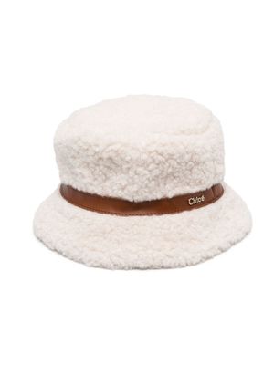 Chloé Kids sheepskin bucket hat - Neutrals