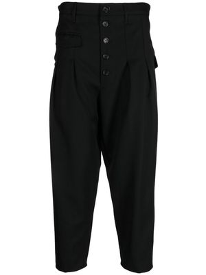 Christopher Nemeth pleated cropped wool trousers - Black