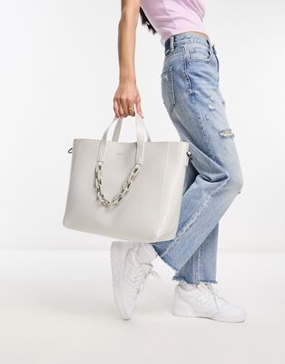 Claudia Canova tote bag with tonal chain detail and cross body strap in stone-Gray