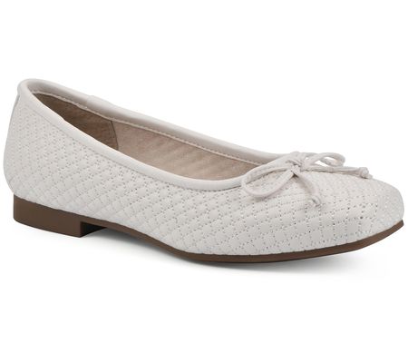 Cliffs by White Mountain Ballet Flats - Bessy