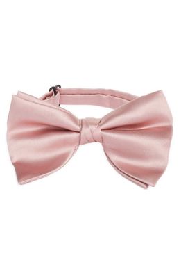 CLIFTON WILSON Silk Butterfly Bow Tie in Medium Pink