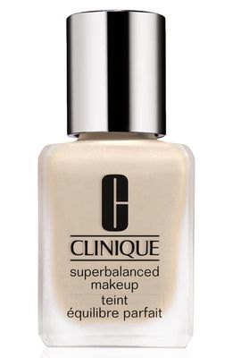 Clinique Superbalanced Makeup Liquid Foundation in Breeze