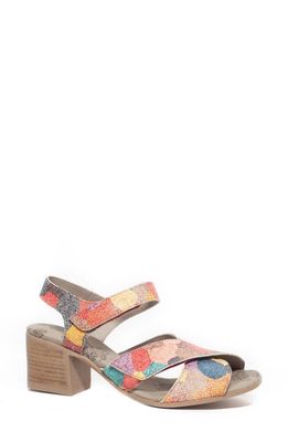 CLOUD Shine Block Heel Sandal in Fire Clochs 