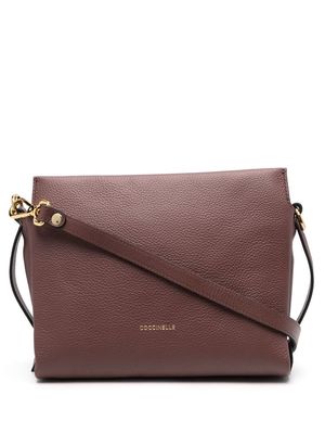 Coccinelle grained logo-plaque tote bag - Brown