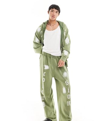 COLLUSION Paint splat relaxed sweatpants in khaki - part of a set-Green