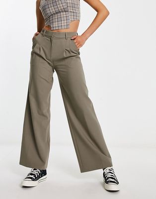 COLLUSION puddle dad tailored pants in taupe-Multi